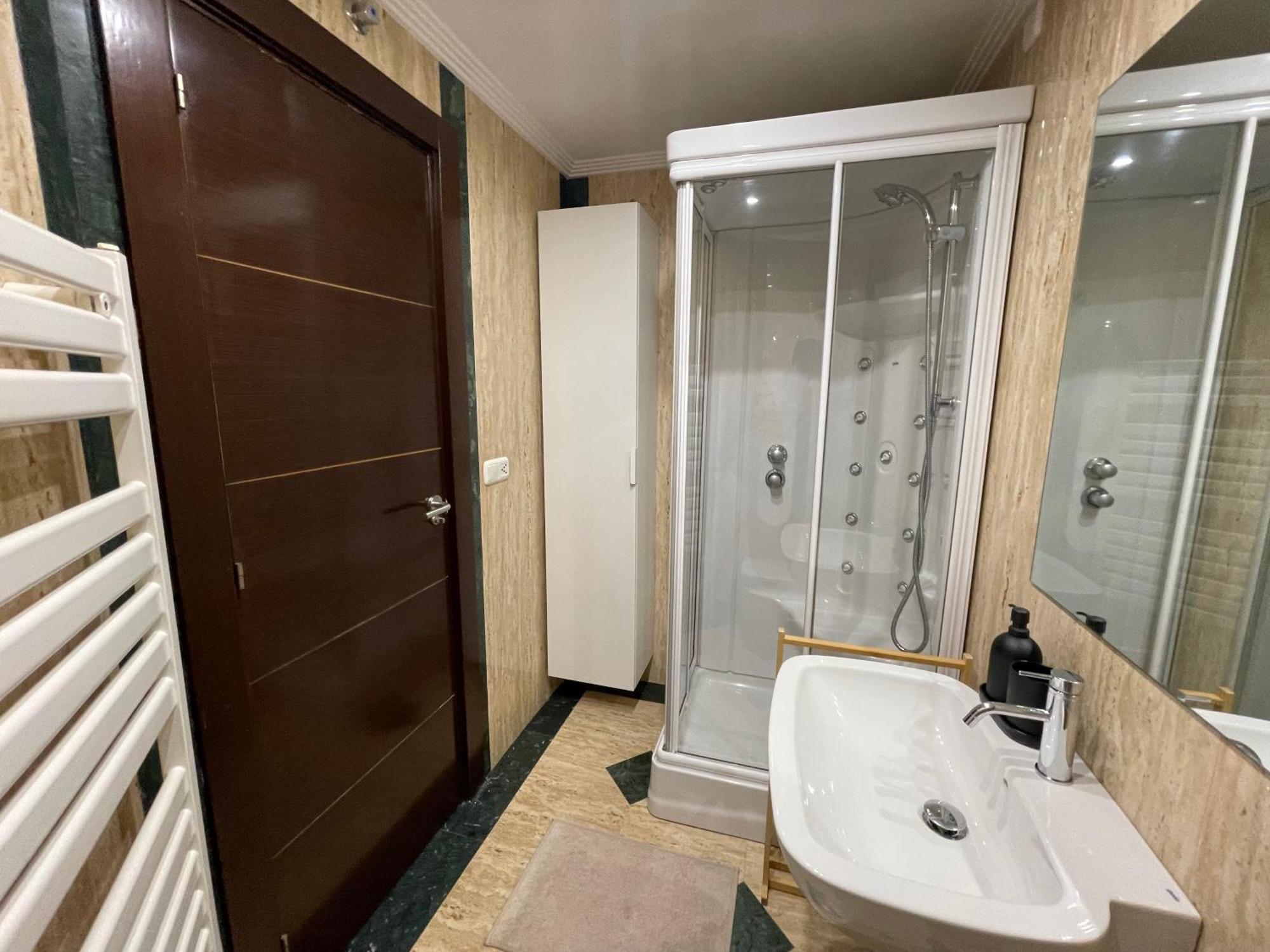 Atuaire Home Vivienda B Luminosa Parking Incluido En Plena Calle Comercial Burgos Exterior foto